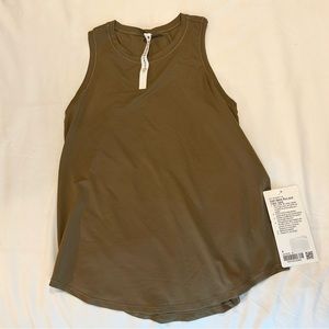 Lululemon High Neck Run and Train Tank size 4